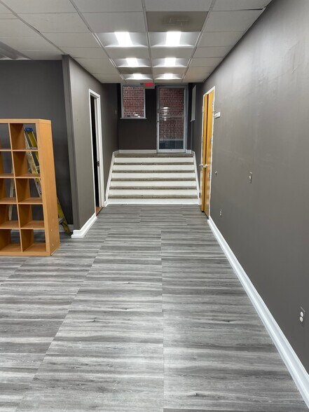 More Photos Of 2600 University Blvd W, Silver Spring Storefront For Lease
