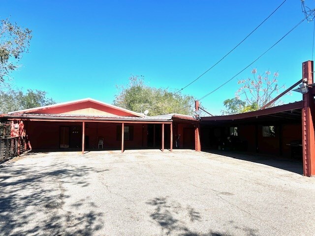 More Photos Of 4722 Business 181 N, Beeville Apartments For Sale