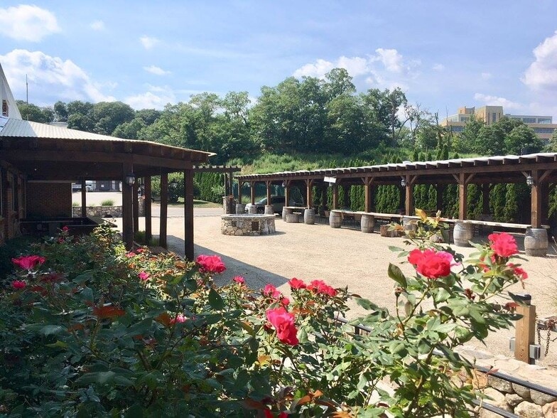 More Photos Of 314 Wilson Ave, Norwalk Warehouse For Lease