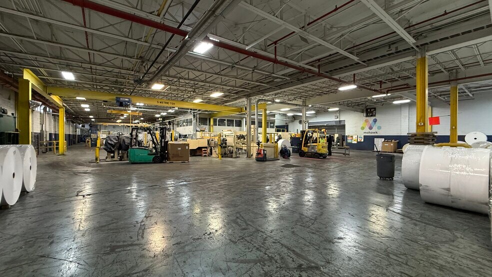 More Photos Of 400-465 Saratoga St, Cohoes Manufacturing For Sale