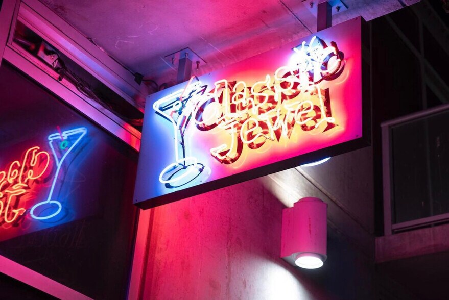 More Photos Of 353 E Bonneville Ave, Las Vegas Apartments For Lease