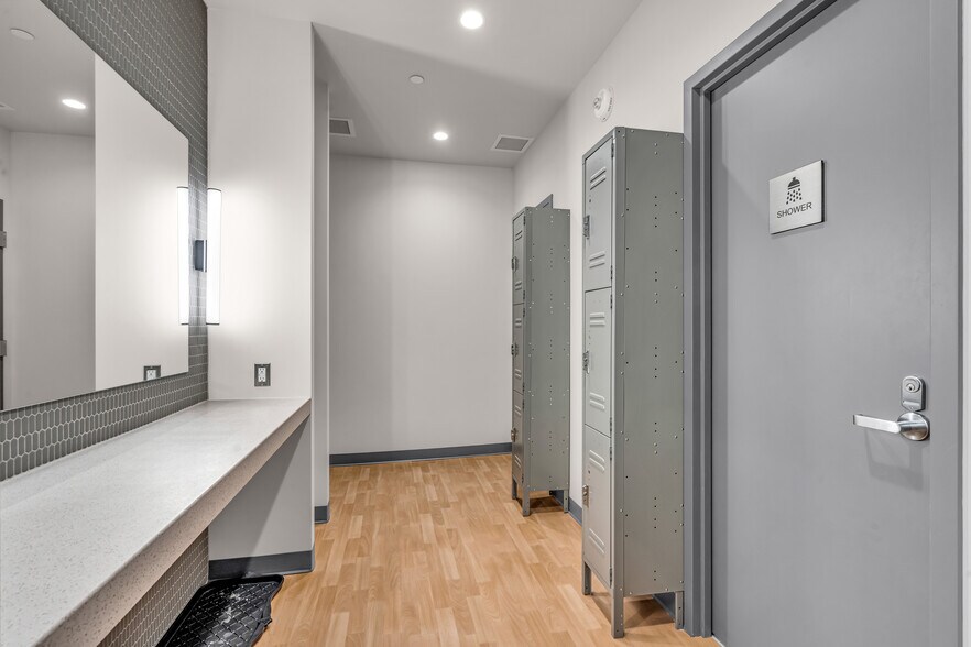 More Photos Of 275 Slater St, Ottawa Office For Lease