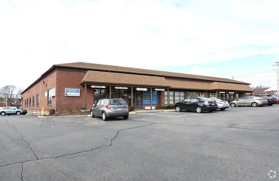 More Photos Of 247 Broad St, Milford Medical For Lease