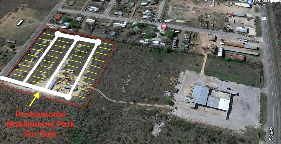 Primary Photo Of 1411 S Pecan, Pearsall Trailer Camper Park For Sale