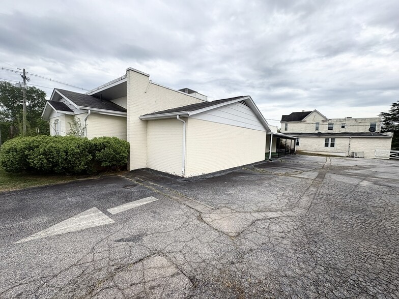More Photos Of 2025 N Main St, Danville Religious Facility For Sale