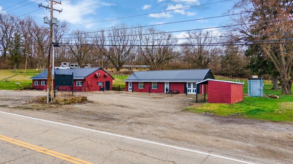 More Photos Of 903 OH-152, Bloomingdale Freestanding For Sale
