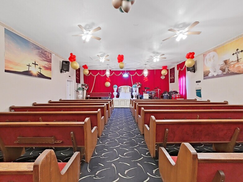 More Photos Of 4501 N 42nd St, Tampa Religious Facility For Sale