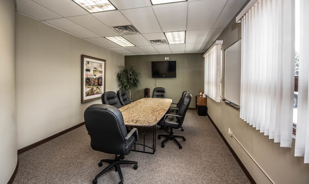 More Photos Of 4450 Erin Dr, Eagan Medical For Lease