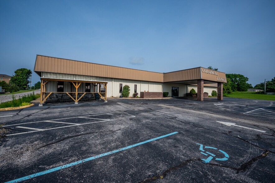 More Photos Of 1849 Gardner Ln NW, Corydon Sports And Entertainment For Sale