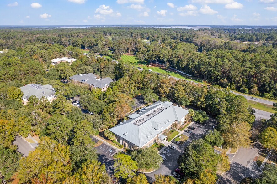 More Photos Of 2 Westbury Park Way, Bluffton Office For Sale