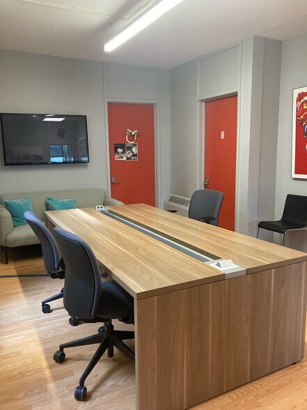 More Photos Of 1167 Wilmette Ave, Wilmette Storefront Retail Office For Lease