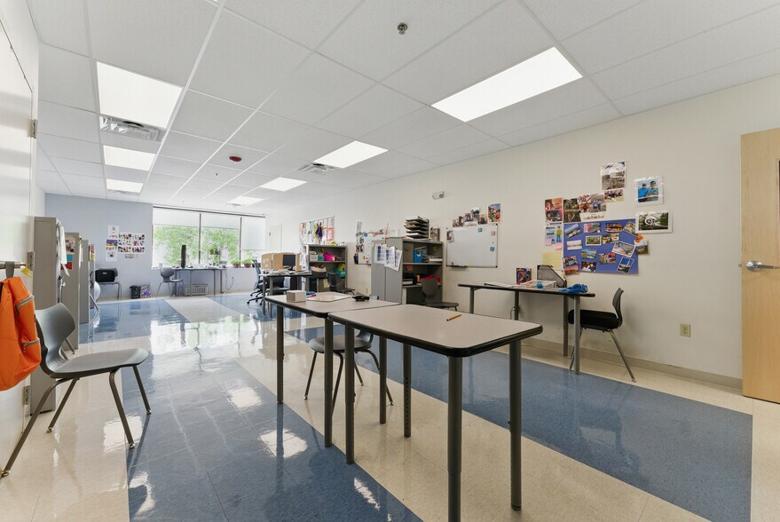 More Photos Of 2024 Westover Rd, Chicopee Warehouse For Sale