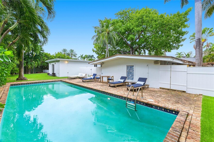 More Photos Of 1505 NE 13th Pl, Miami Beach Apartments For Sale