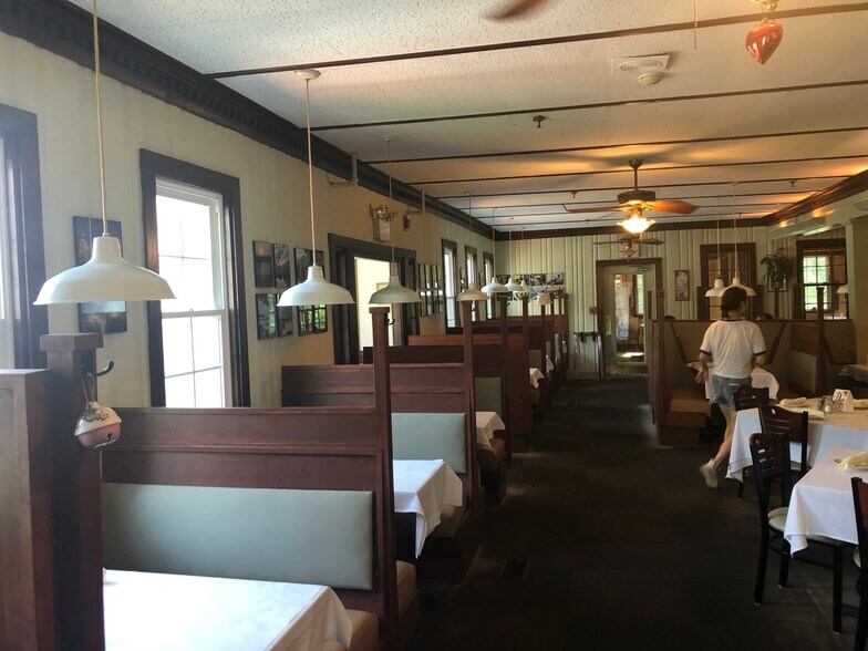 More Photos Of 2548 Boston Post Rd, Guilford Restaurant For Sale