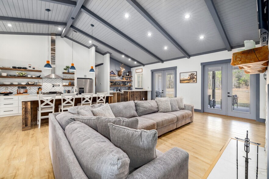 More Photos Of 6012 Long Branch Rd, Jacksonville Horse Stables For Sale