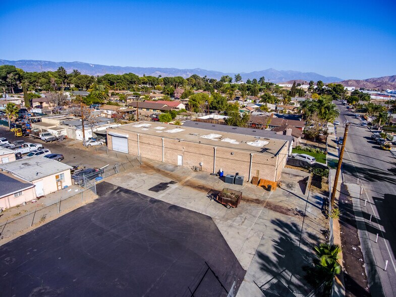 More Photos Of 18738 5th St, Bloomington Industrial For Sale