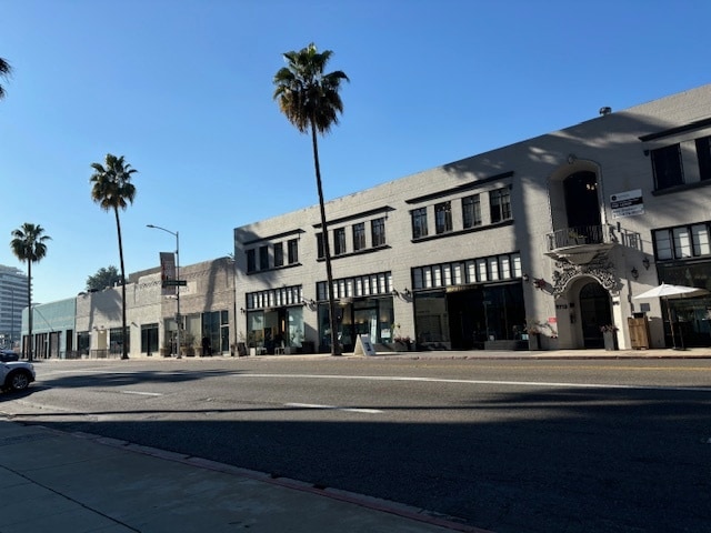 More Photos Of 9701-9725 Santa Monica Blvd, Beverly Hills Storefront Retail Office For Lease