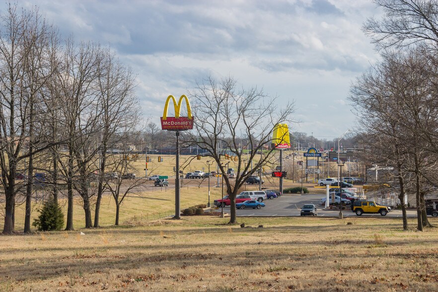 More Photos Of 833 University St, Martin Land For Sale
