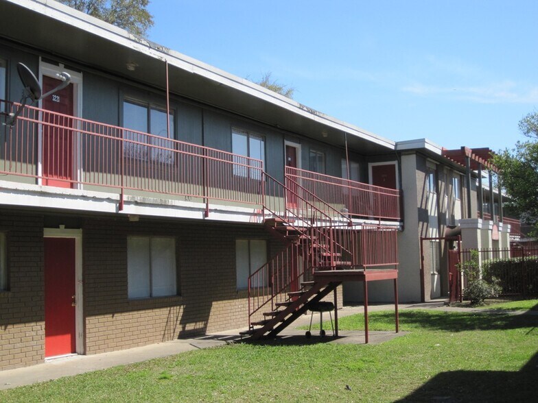 4101 S Shaver St, Pasadena, TX 77504 Apartments For Sale