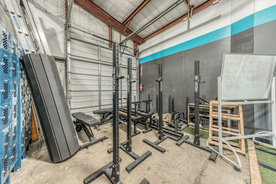 More Photos Of 301 Center Court Dr, Bridgeport Warehouse For Sale