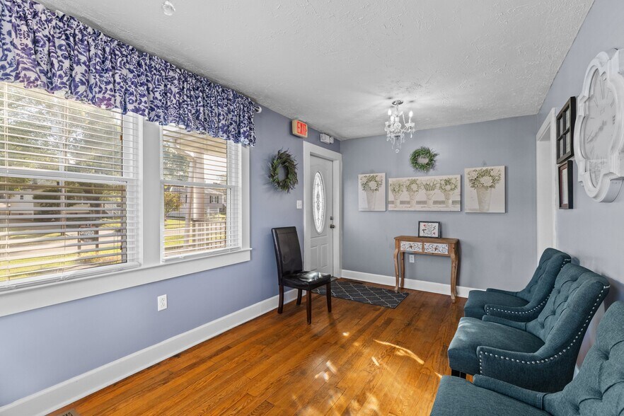 More Photos Of 316 Beech St, Morristown Office For Sale