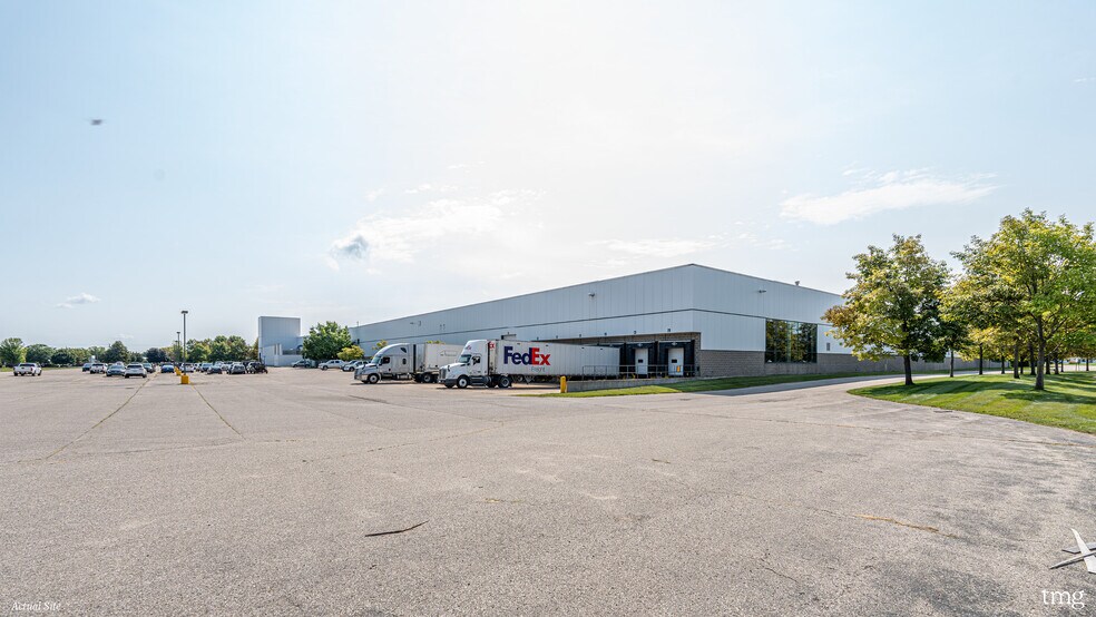 More Photos Of 100 Harbor Dr, Charlevoix Manufacturing For Sale