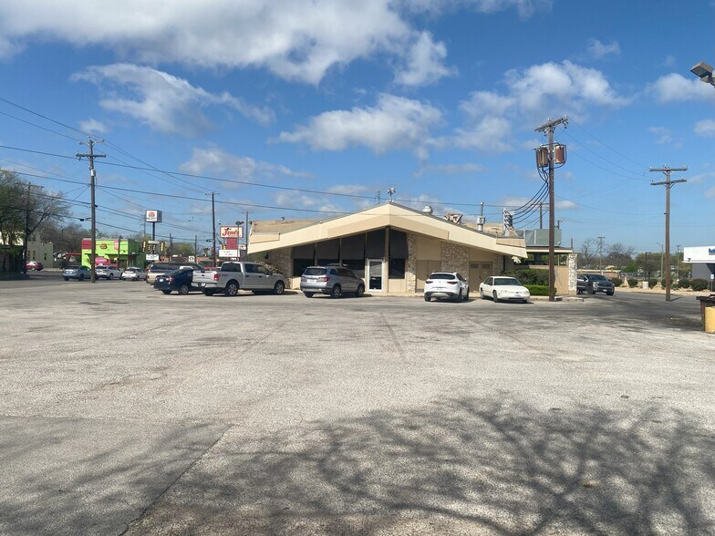 More Photos Of 3400 San Pedro, San Antonio, 78212, San Antonio Freestanding For Sale
