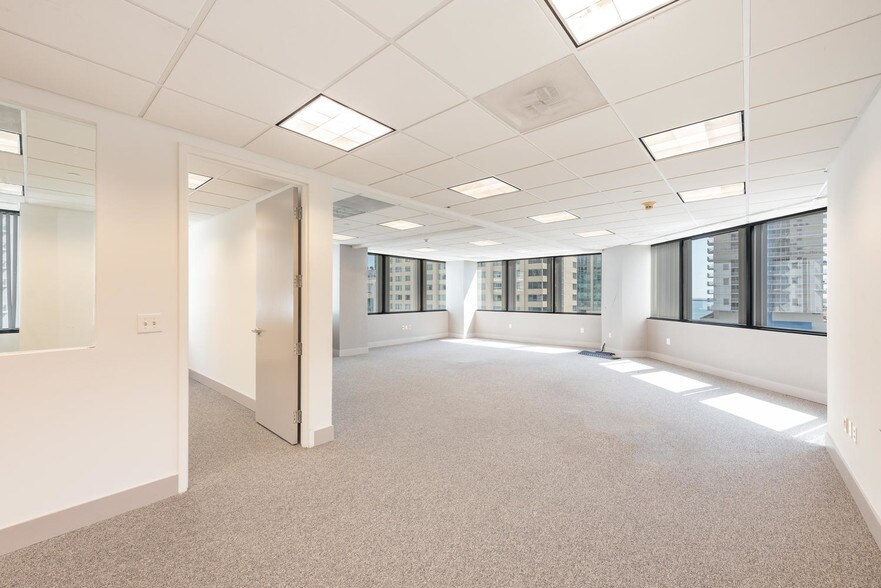 More Photos Of 1200 Brickell Ave, Miami Office For Lease