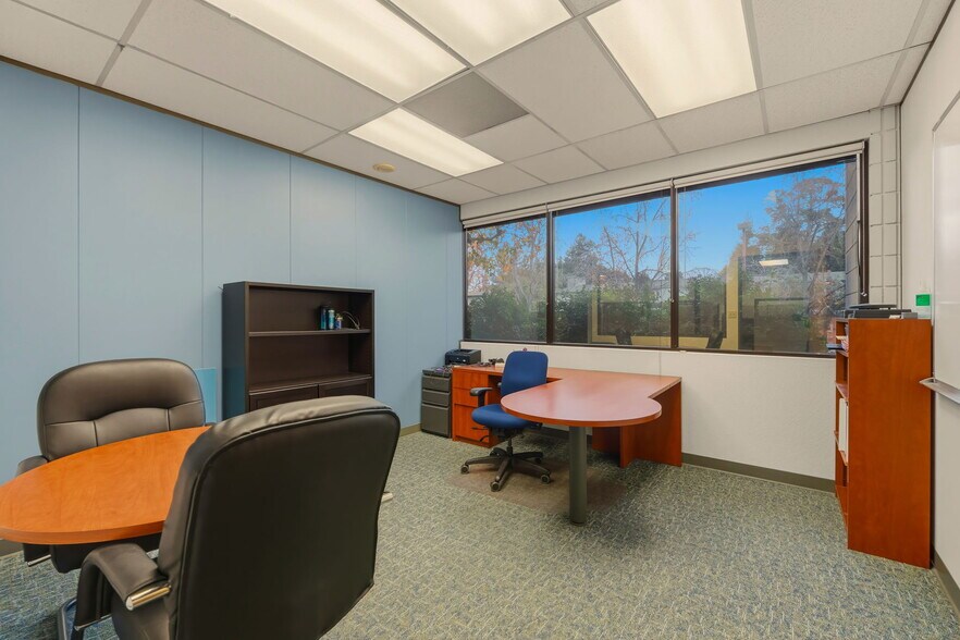 More Photos Of 992 S De Anza Blvd, San Jose Office For Lease