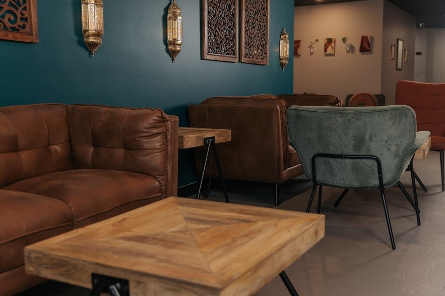 More Photos Of 1028 Shelby St, Indianapolis General Retail For Lease