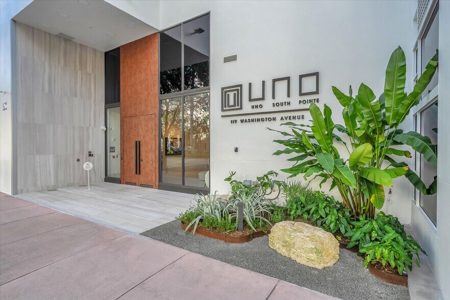 More Photos Of 119 Washington Ave, Miami Beach Office For Lease