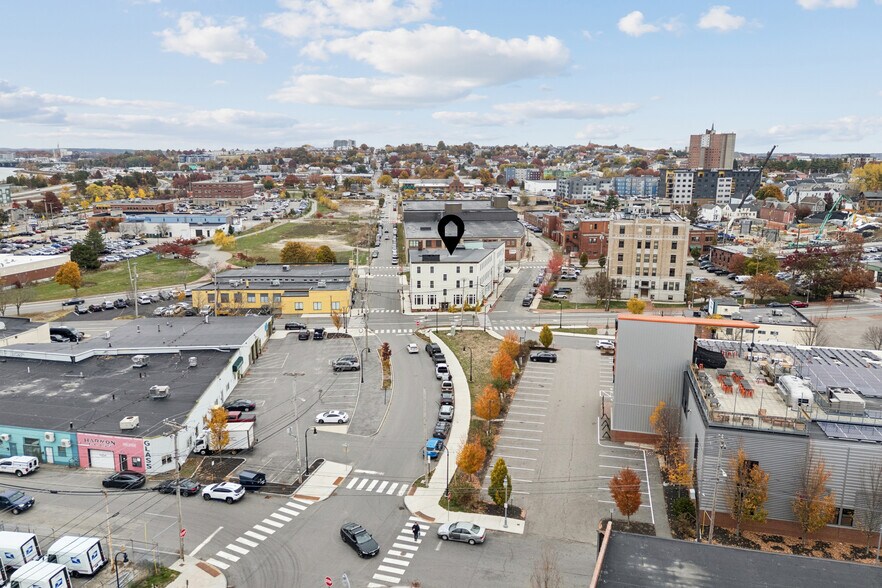 More Photos Of 125 Kennebec St, Portland Freestanding For Sale