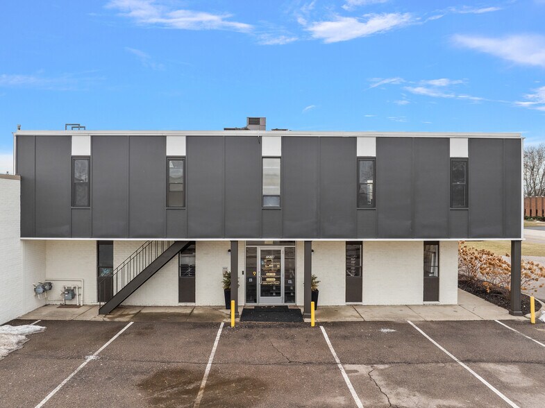 More Photos Of 1216-1218 Combermere Dr, Troy Industrial For Sale