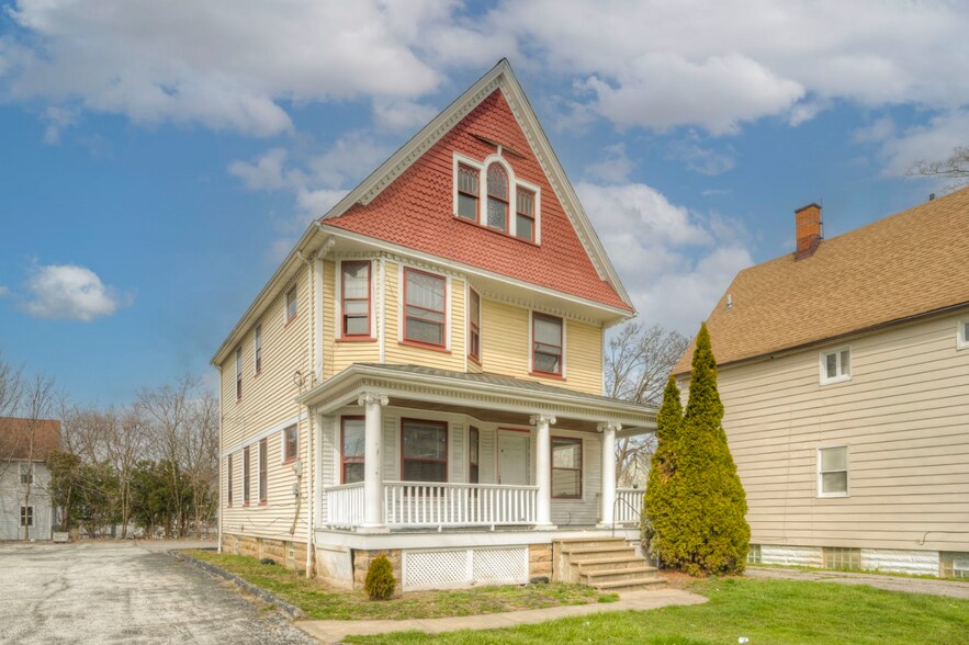 More Photos Of 4432 Pearl Rd, Cleveland Specialty For Sale