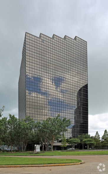 More Photos Of 16945 Northchase Dr, Houston Office For Lease