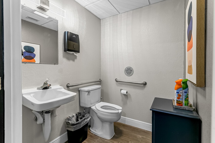 More Photos Of 2194 Highway A1A, Indian Harbour Beach Medical For Sale