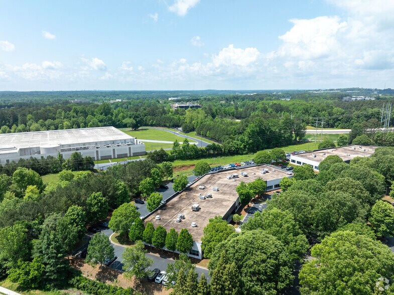 More Photos Of 11560 Great Oaks Way, Alpharetta Unknown For Lease