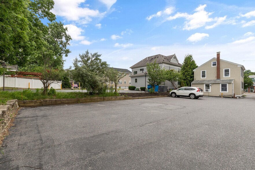 More Photos Of 92 1/2 High St, Danvers Office Residential For Sale