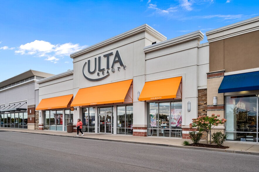 More Photos Of 1570 Military Rd, Niagara Falls General Retail For Lease