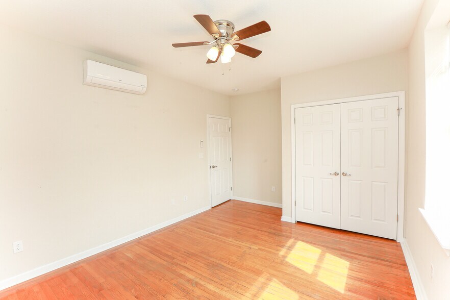 More Photos Of 1000 Gates Ave, Norfolk Apartments For Sale