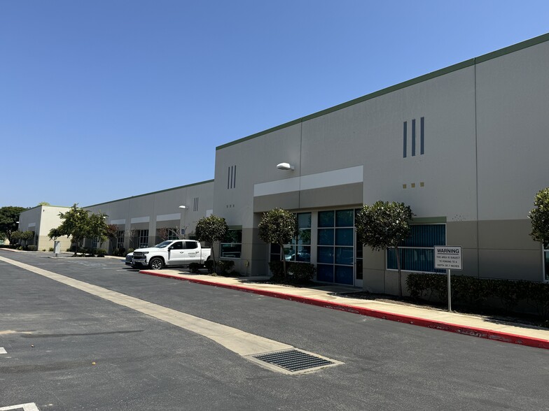 More Photos Of 2000 Cabot Pl, Oxnard Warehouse For Sale