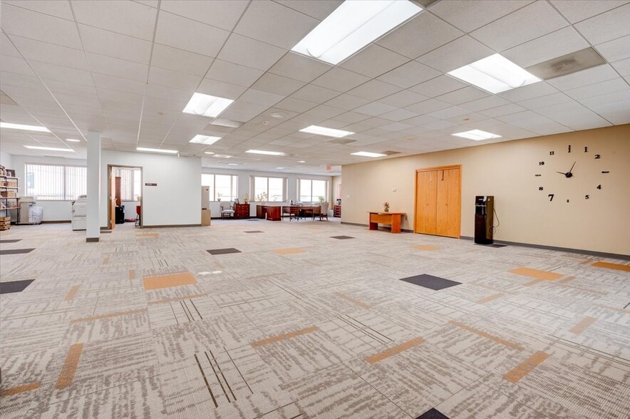 More Photos Of 100 W Antietam St, Hagerstown Office For Lease