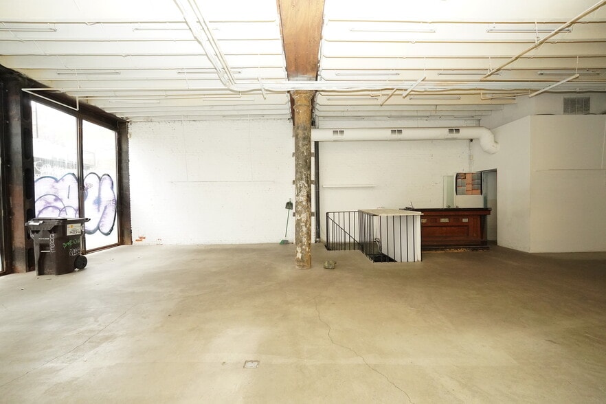 More Photos Of 129 Rivington St, New York Apartments For Lease