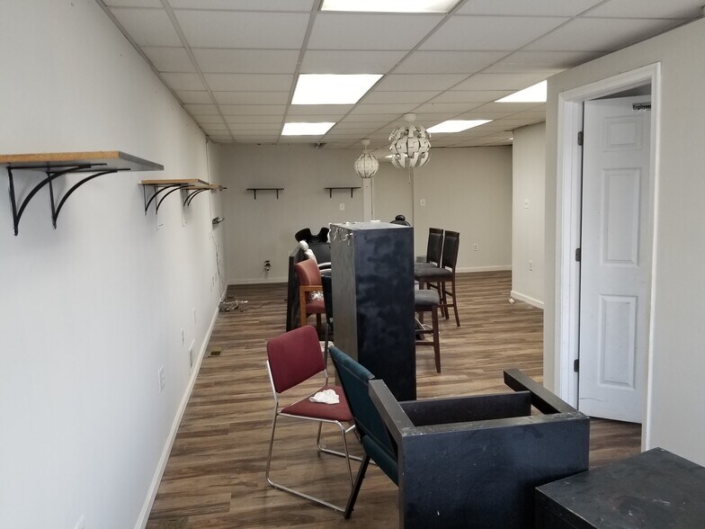 More Photos Of 4700 Stamp Rd, Marlow Heights General Retail For Lease