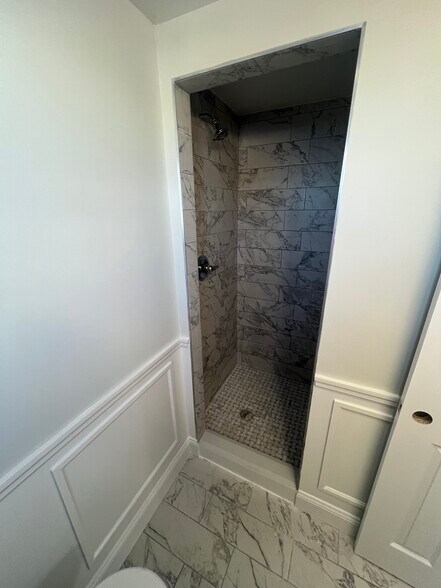 More Photos Of 3243 Ampere Ave, Bronx Lodge Meeting Hall For Sale