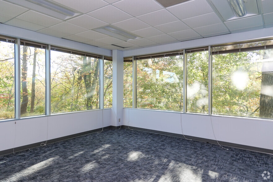 More Photos Of 7500 E Independence Blvd, Charlotte Unknown For Lease