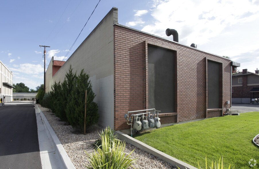 More Photos Of 1063-1065 E 3300 S, Salt Lake City Light Distribution For Lease