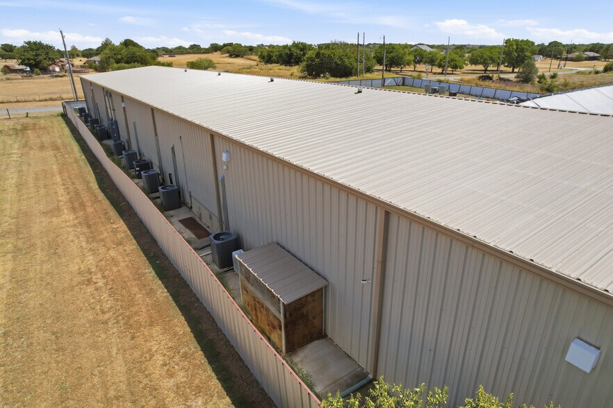 More Photos Of 1203 NW Airport Rd, Cache Industrial For Sale