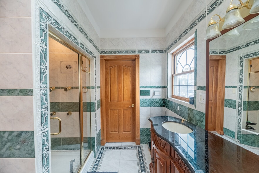 More Photos Of 600 Grand St, Hoboken Office Residential For Sale