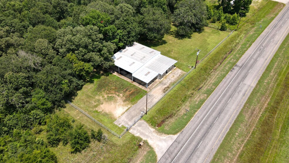 More Photos Of 6887 State Highway 31 E, Murchison Warehouse For Sale